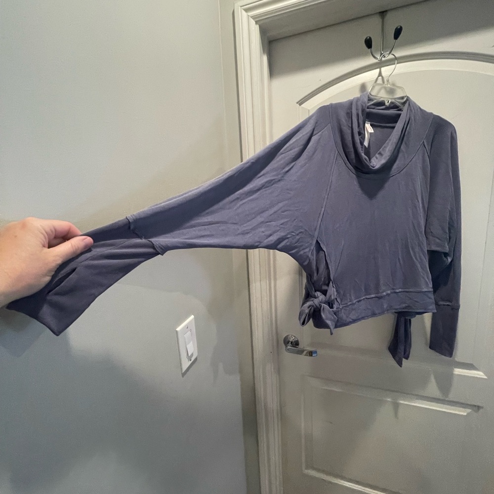 FP Movement pullover - Picture 4 of 7